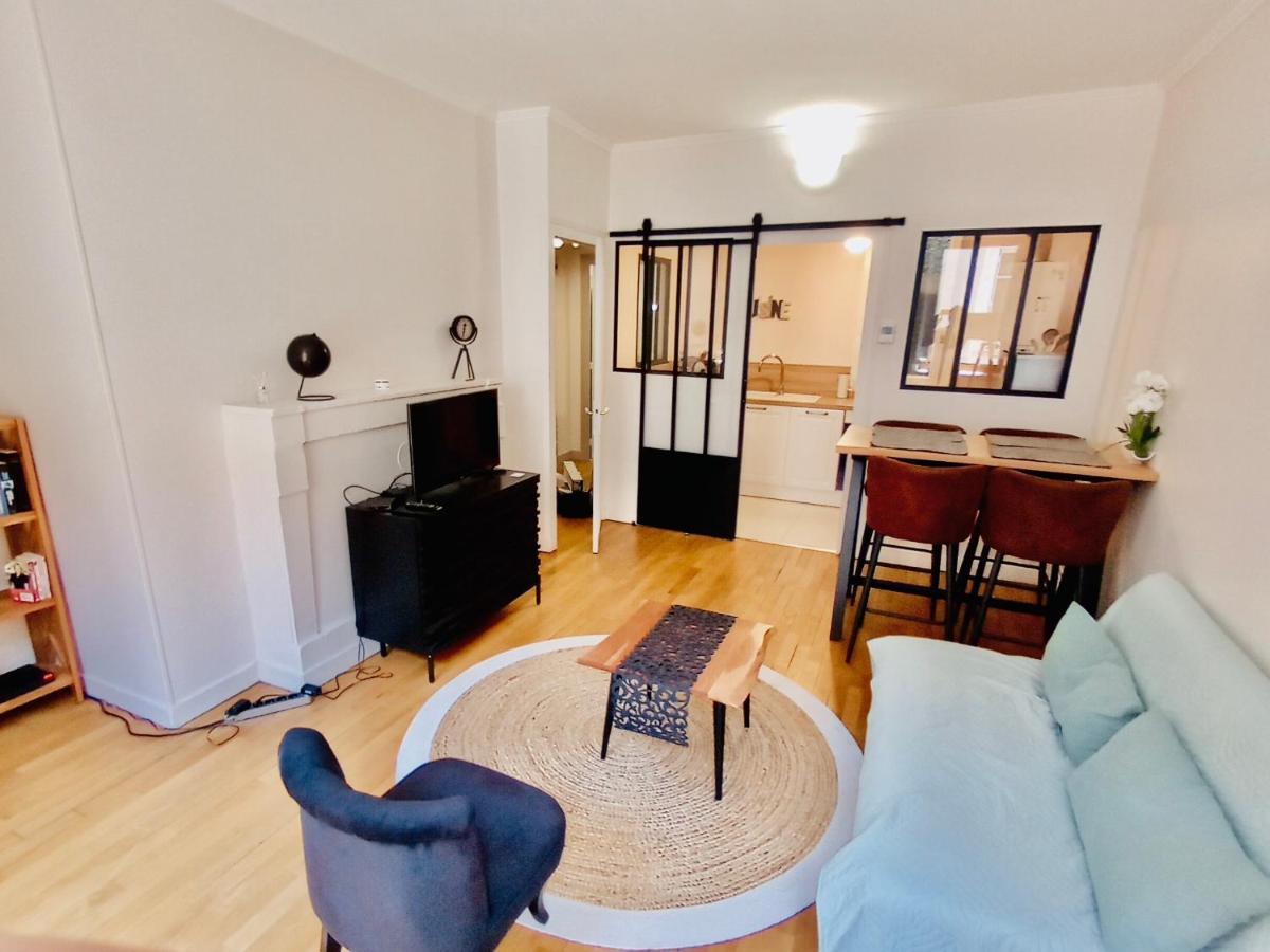 2 Pieces Totalement Renove Au Coeur De Bourges Apartment Exterior photo