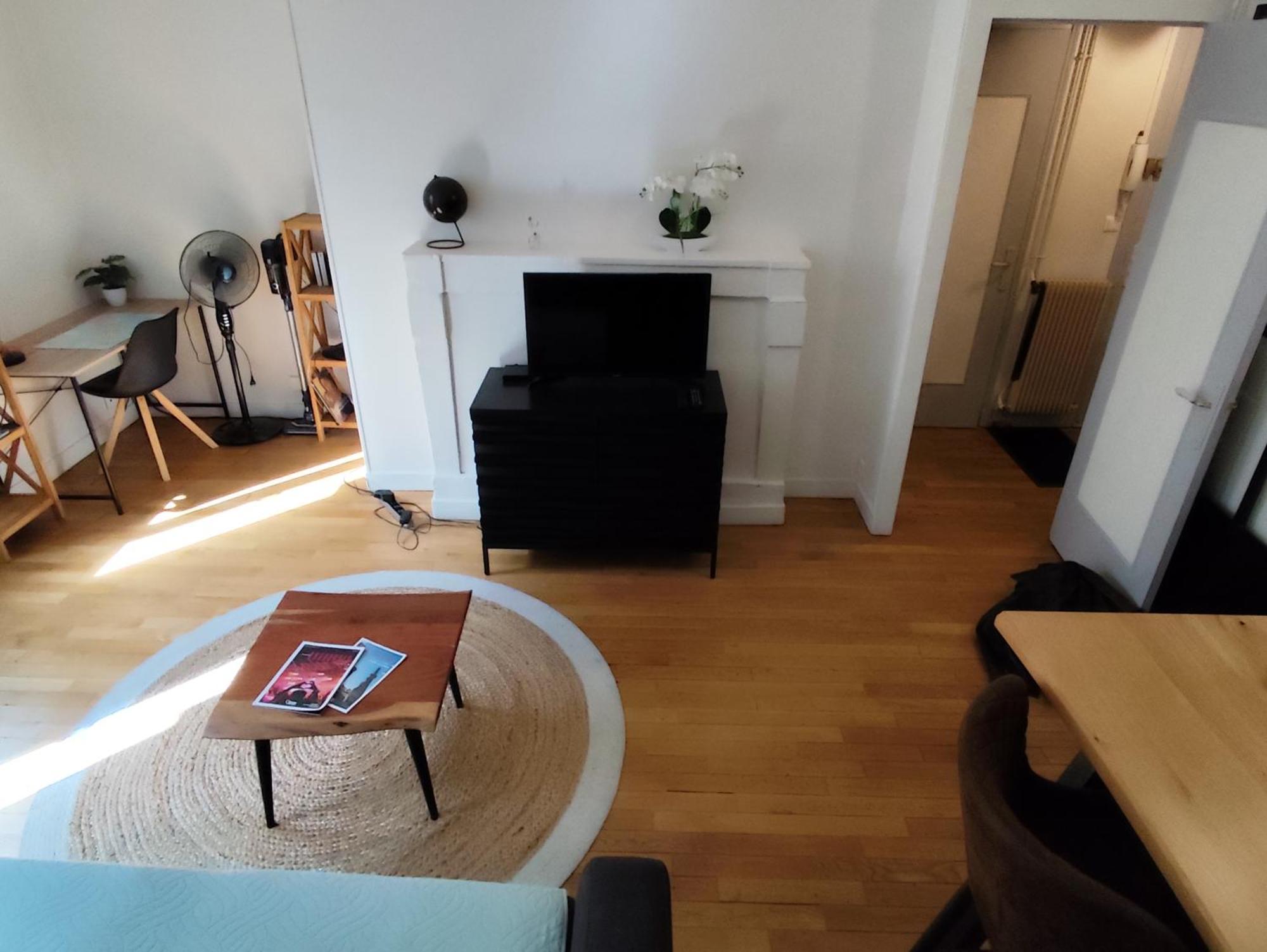 2 Pieces Totalement Renove Au Coeur De Bourges Apartment Exterior photo